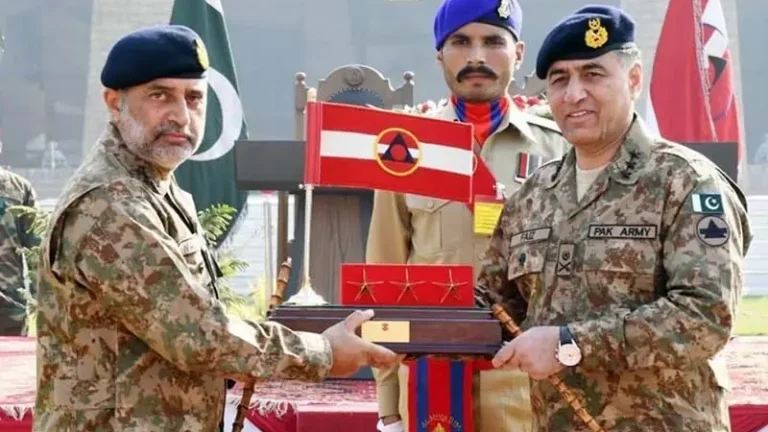 مذاکرات پر تیار، طاقت کی زبان قبول نہیں، گھٹنے ٹیکیں گے نہ جوہری حق سے پیچھے ہٹیں گے؛ ایران